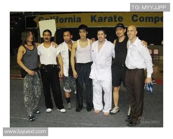 功夫足球明星盘点:那些在绿茵场上展现武术魅力的传奇球员 功夫足球明星盘点:那些在绿茵场上展现武术魅力的传奇球员