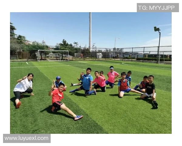 校队足球招生开启新篇章热爱足球的你快来加入我们一起追逐梦想